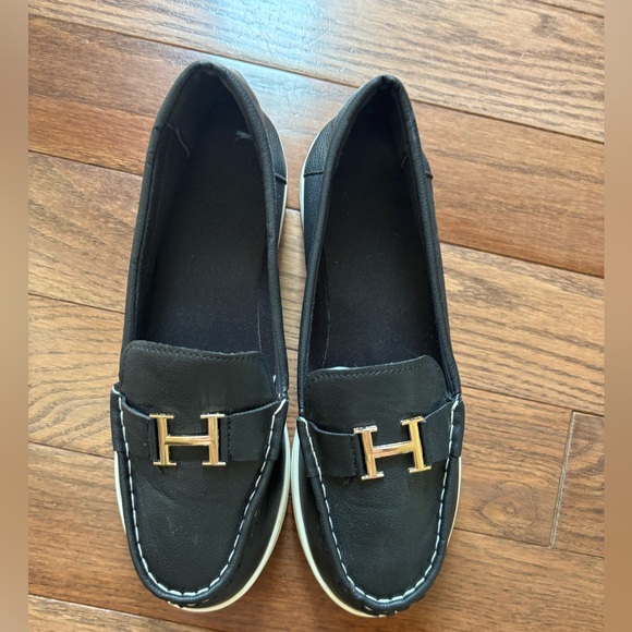 💙Black Loafers with Gold Accent - Picture 2 of 7
